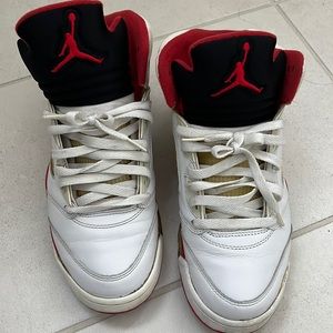 Jordan 5 Retro 2006 Fire Red SIZE 9
